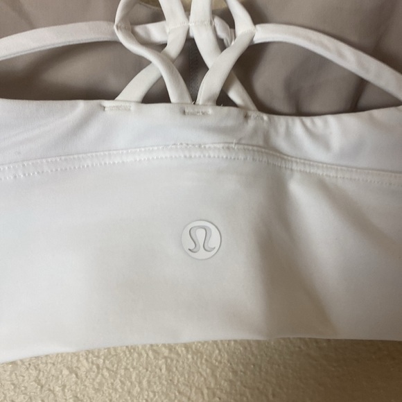 Lululemon Bra 4 - Picture 3 of 6